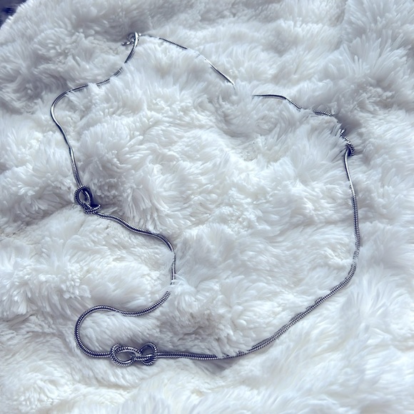 Women’s silver designer necklace - Picture 2 of 3